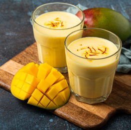 BIKANER-VEG-OF-PUROHIT-Ji-MANGO-LASSI